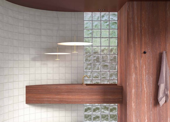Baie placată cu lastre Traver Volcano Natural 120x280 și faianță Imagine White 15x15 — Durstone